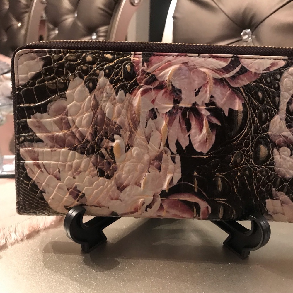 Brahmin Eden Melbourne Wallet/ Clutch and Wristlet in Like New condition